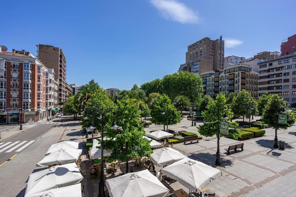 Apartamento La Joya Хихон Екстериор снимка