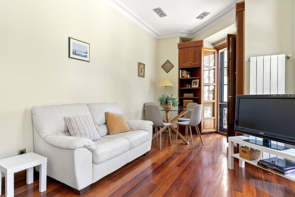 Apartamento La Joya Хихон Екстериор снимка