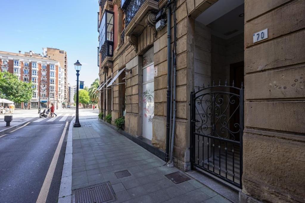 Apartamento La Joya Хихон Екстериор снимка