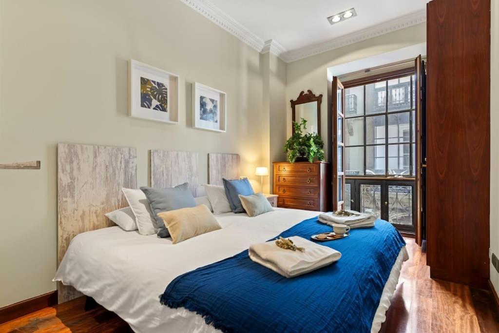 Apartamento La Joya Хихон Екстериор снимка